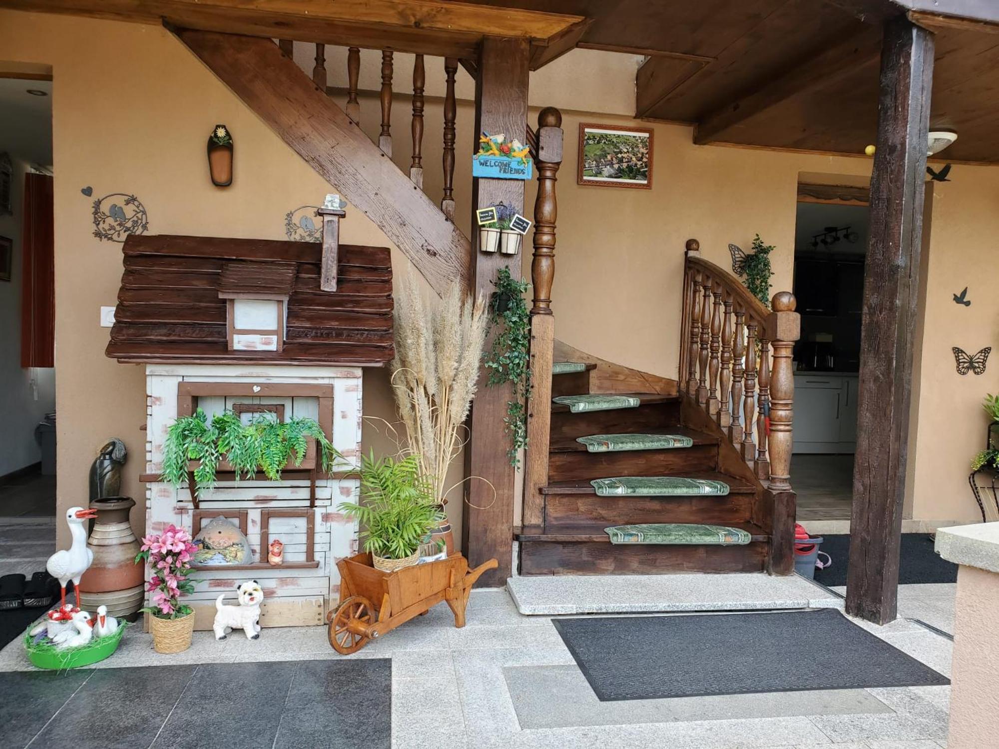 Chez Ester Планфан Екстериор снимка